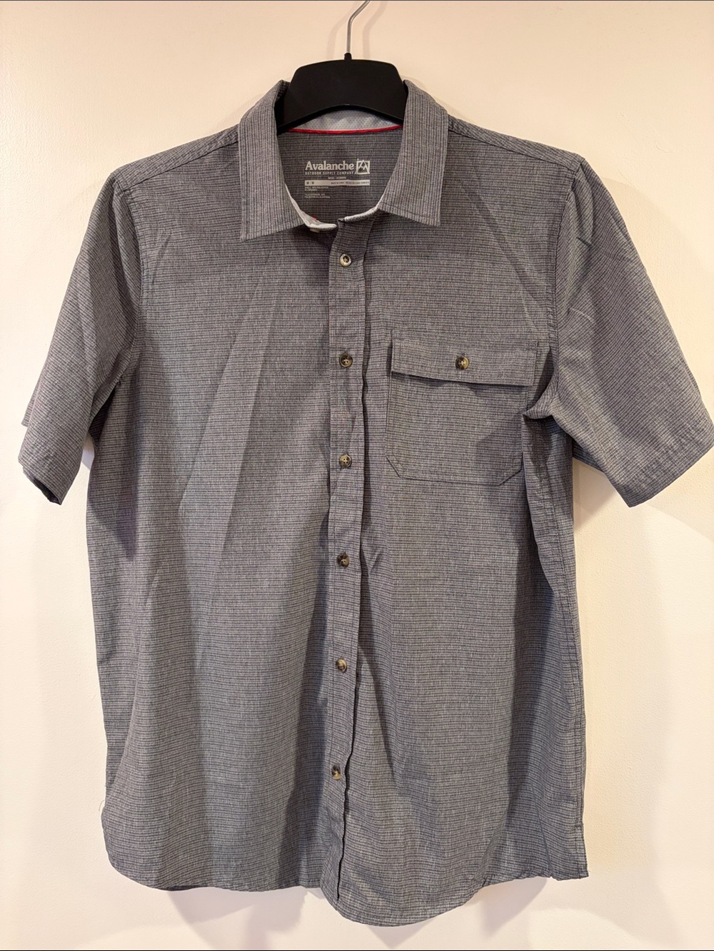 Avalanche Short Sleeve Button-Up Shirt in Heather Gray
